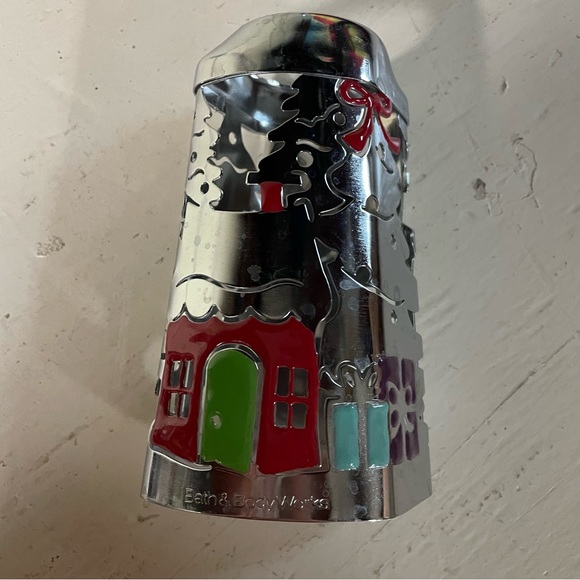 Bath & Body Works Foaming Soap Holder Set of 2 - Picture 7 of 8